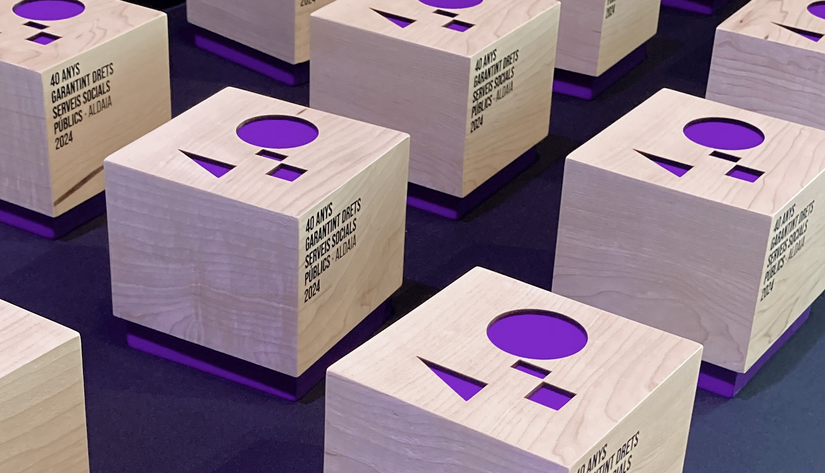 Diseño gráfico y Diseño de marca 40 años Servicios sociales Aldaia